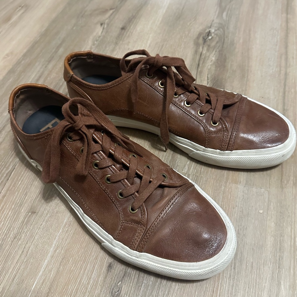 Frye‎ shoes